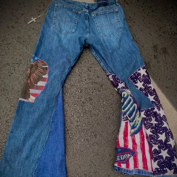 Artistic Embellished Blue Jeans